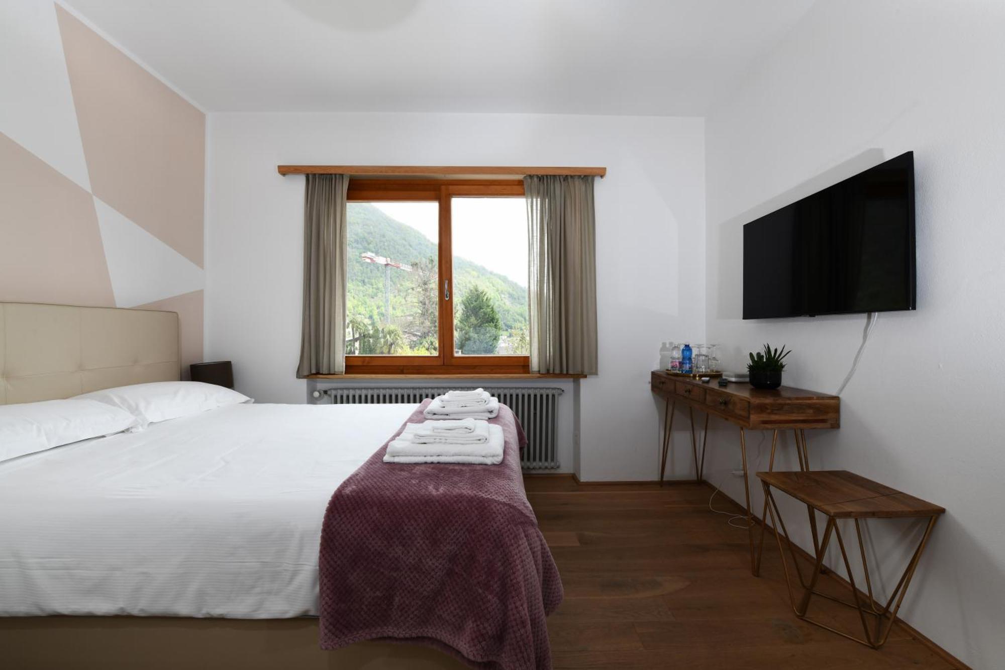 7Rooms - Self Check-In 24H Free Parking Losone Esterno foto