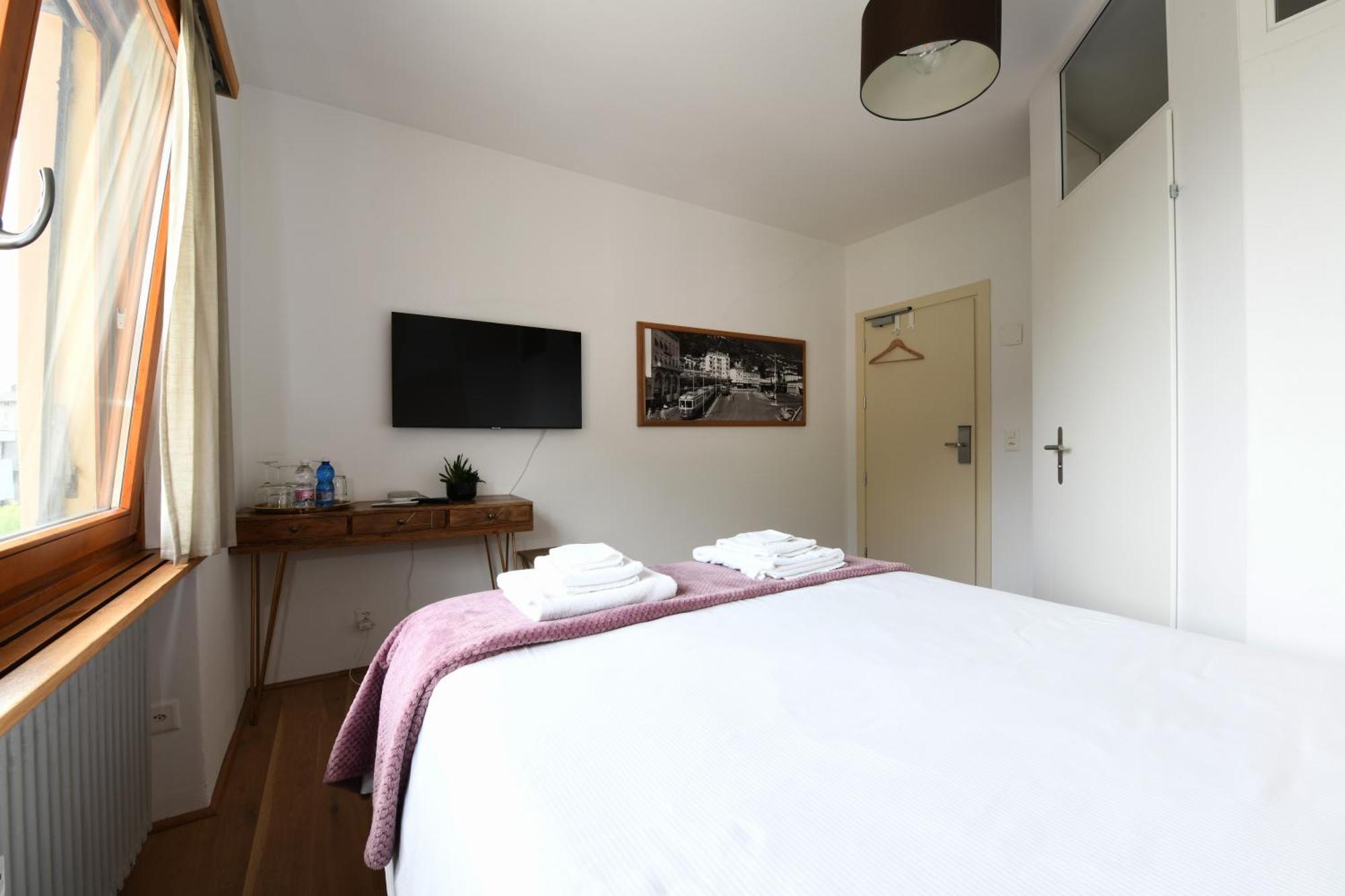 7Rooms - Self Check-In 24H Free Parking Losone Esterno foto