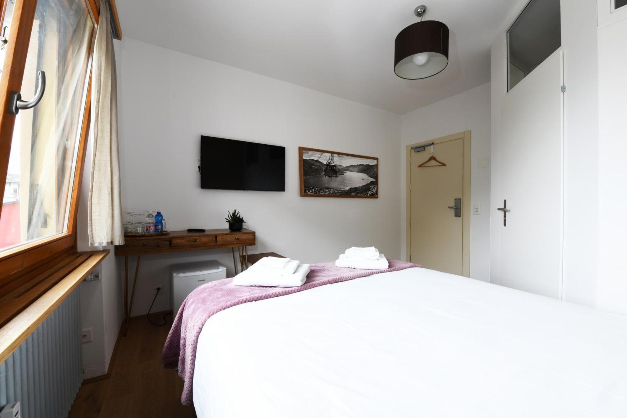 7Rooms - Self Check-In 24H Free Parking Losone Esterno foto
