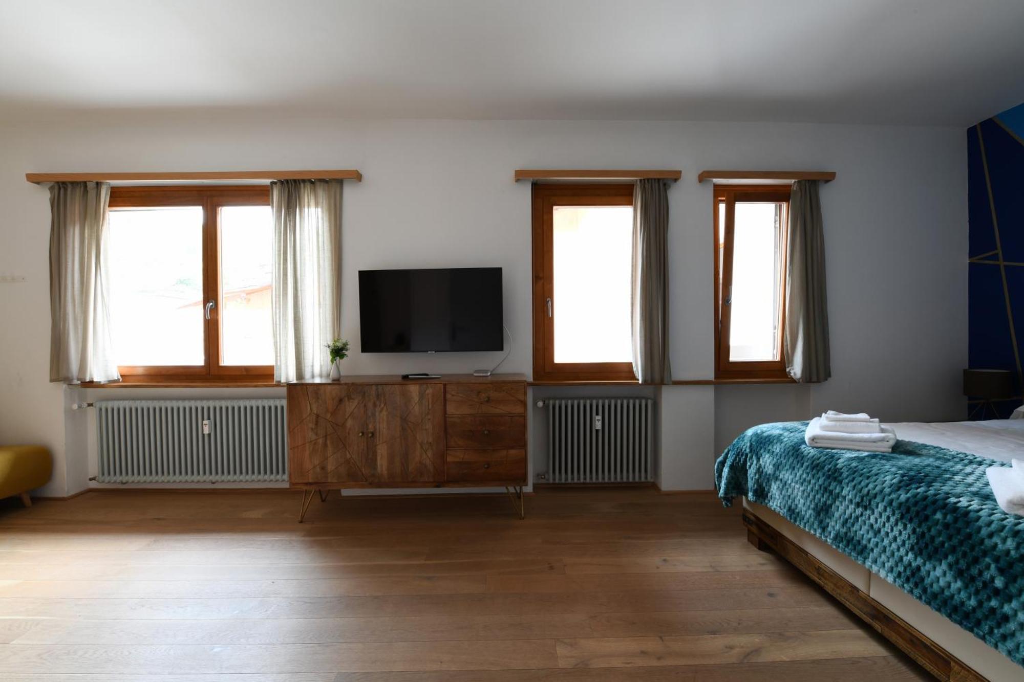 7Rooms - Self Check-In 24H Free Parking Losone Esterno foto